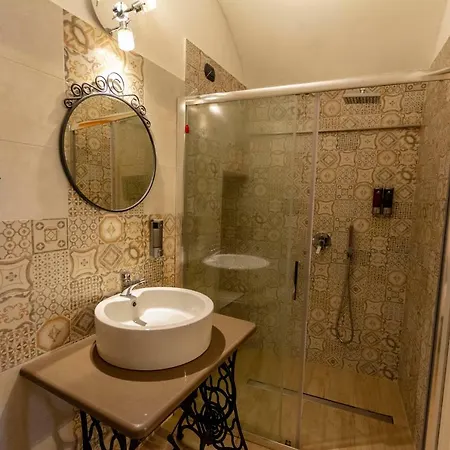 Quintessenza - Sorrento Coast Rentroom * Vico Equense